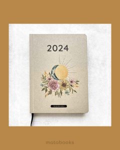 1006_S1_drawtober_mindfulwatercolor_Patricia_Krause_matabooks_6_11zon Nachhaltig und vegan produzierter Kalender/Jahresplaner/Terminplaner handbemalt, A5 aus Graspapier und Süßgraspapier von matabooks mit Froschtasche, Lesezeichen, Gummiband und Jahresübersicht.